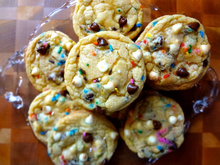 Cake Batter Chocolate Chip Cookies: The Briarwood Baker