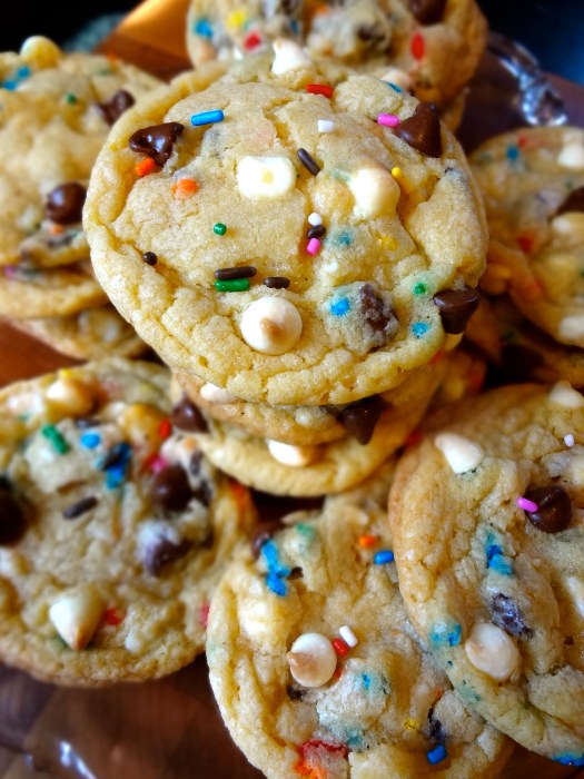 Cake Batter Chocolate Chip Cookies: The Briarwood Baker